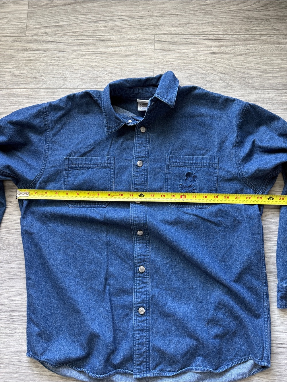 Vintage Disney Store Mickey Mouse Denim Shirt Women's Medium Blue Embroidered - Picture 4 of 6